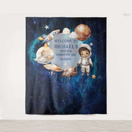宇宙誕生日パーティファーストのまわりにトリップザサンボーイ タペストリー (正面)