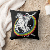 宇宙飛行士がユニコーンに乗る クッション (ブランケット)