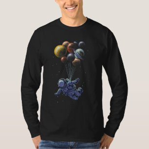 宇宙飛行士が惑星風船システムを太陽の保持するスパ Tシャツ
