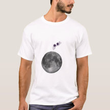 宇宙飛行士が月に到達するグラフィック 女性用Tシャツ