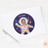 宇宙飛行士と星の宇宙写真 ラウンドシール (封筒)