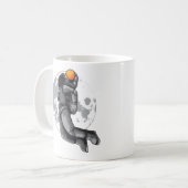 宇宙飛行士のバスケットボール コーヒーマグカップ (正面左)