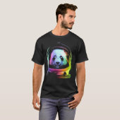 宇宙飛行士のパンダ Tシャツ (正面フル)