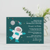 宇宙飛行士の写真を使った誕生日パーティーの招待状 招待状 (スタンド正面)