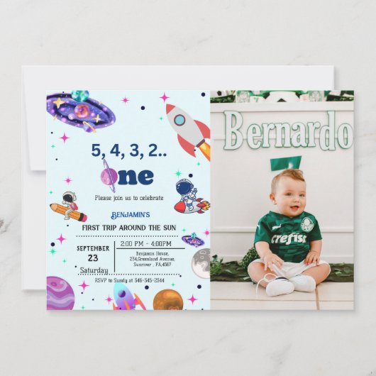 宇宙飛行士の宇宙の最初ののまわりに旅は太陽の誕生日 招待状 (正面)