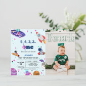 宇宙飛行士の宇宙の最初ののまわりに旅は太陽の誕生日 招待状 (スタンド正面)