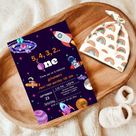 宇宙飛行士の宇宙の最初ののまわりに旅は太陽の誕生日 招待状