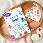 宇宙飛行士の宇宙の最初ののまわりに旅は太陽の誕生日 招待状