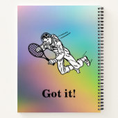 宇宙飛行士の宇宙人テニス選手と文字 ノートブック (裏面)