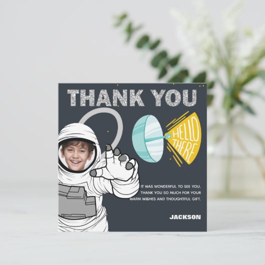 宇宙飛行士の宇宙爆発の写真誕生日 サンキューカード (スタンド正面)