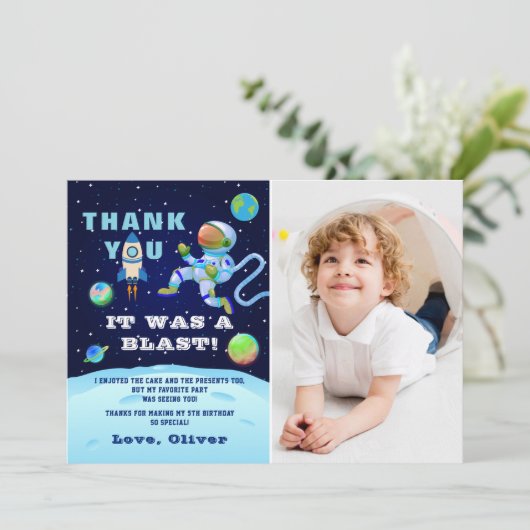 宇宙飛行士の宇宙空間の青い誕生日写真 サンキューカード (スタンド正面)
