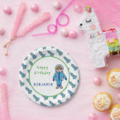 宇宙飛行士の少年、ロケットが宇宙に打ち上げられる日に生誕祭 ペーパープレート (パーティー)