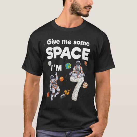 宇宙飛行士の惑星7歳B Tシャツ (正面)