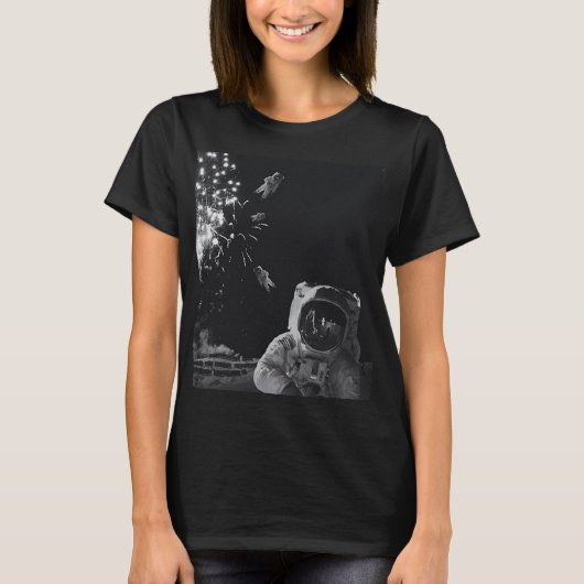 宇宙飛行士の新年の花火 Tシャツ (正面)