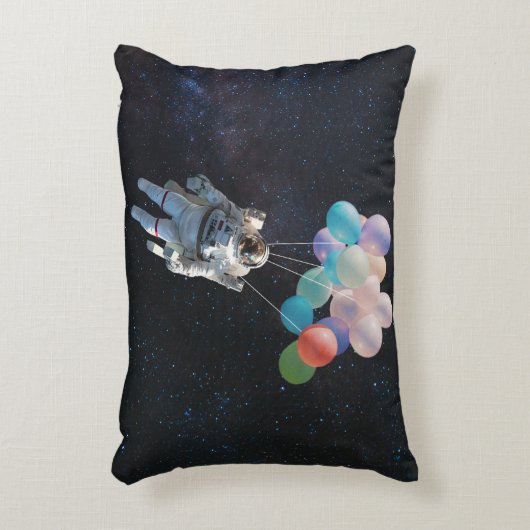 宇宙飛行士の星と宇宙のカラフル風船 アクセントクッション (正面(垂直))
