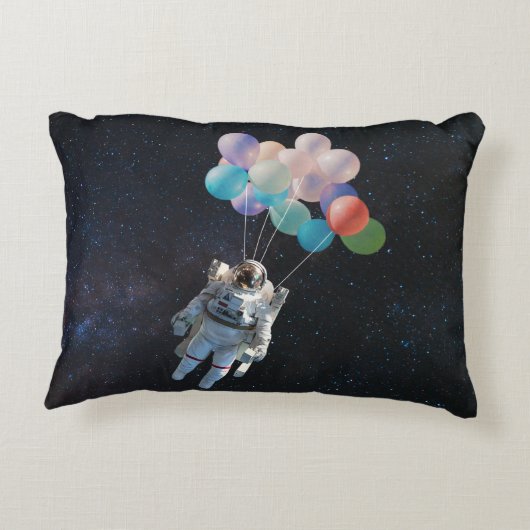 宇宙飛行士の星と宇宙のカラフル風船 アクセントクッション (裏面)