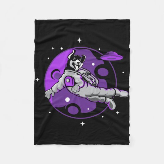 宇宙飛行士の犬 宇宙を飛ぶ フリースブランケット (正面)