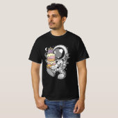 宇宙飛行士の誕生日ケーキ Tシャツ (正面フル)