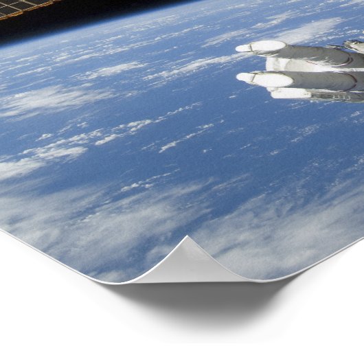 宇宙飛行士は一連の作業を行う ポスター (角)