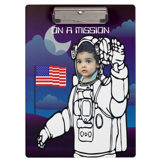 宇宙飛行士オンムーンアウタースペースボーイ誕生日 クリップボード (正面)