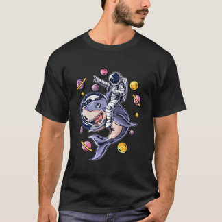 宇宙飛行士シャークに乗る宇宙誕生日Gif Tシャツ