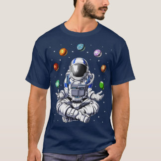 宇宙飛行士ジャグリング宇宙惑星 Tシャツ