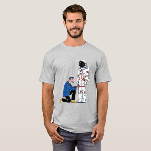 宇宙飛行士スーツ仕立てミニマルユニセックスリストTシャツ Tシャツ (正面フル)