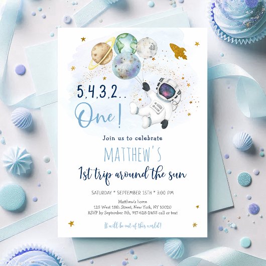 宇宙飛行士宇宙ファーストトリップのまわりにザ・サン誕生日 招待状