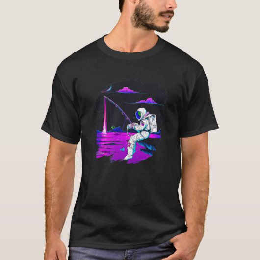 宇宙飛行士魚釣りボート宇宙海湖カッコいい魚 Tシャツ (正面)