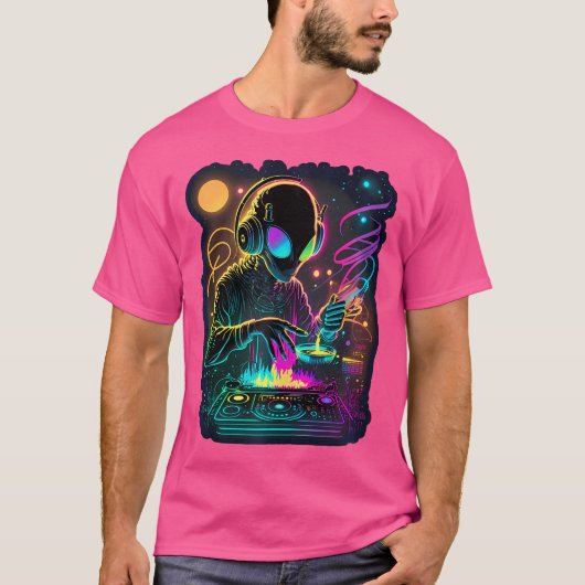 宇宙飛行士 エイリアン DJ エイリアン DJing イン スペース EDM エイリアン Tシャツ (正面)