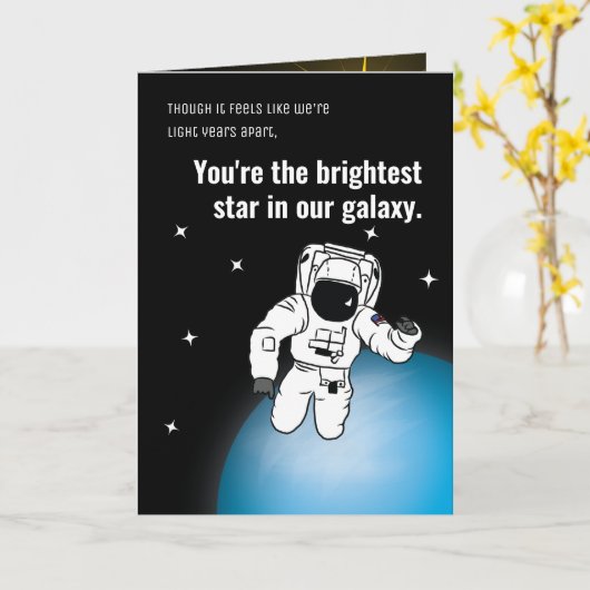 宇宙飛行士/宇宙社会的距離ブラック誕生日 カード (黄色い花)