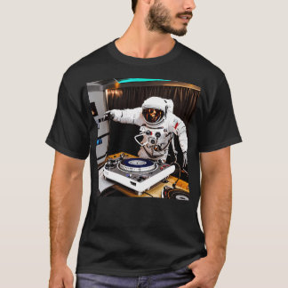 宇宙飛行士Djオンターンテーブル Tシャツ