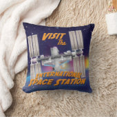 宇宙駅国際的に行く クッション (ブランケット)