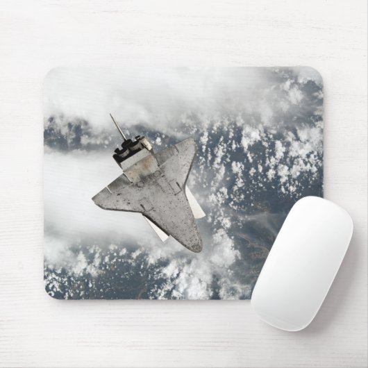 宇宙・シャトル・ディスカバリーの下面 マウスパッド (マウス)