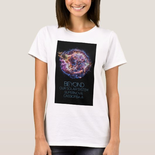 宇宙、宇宙、超新星カシオペアA Tシャツ (正面)
