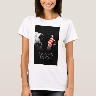 宇宙、銀河系、太陽のシステム、地球の月 Tシャツ
