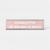 『守らねばならない女おもしろい』 デスクネームプレート (正面)