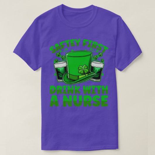安全な最初のドリンクとナースビールSt patricksD Tシャツ (デザイン正面)