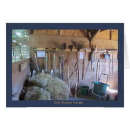 安全な避難所の農場の用具の棚