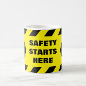 安全はここから始まる黄色の黒の安全テープロゴ コーヒーマグカップ (中央)