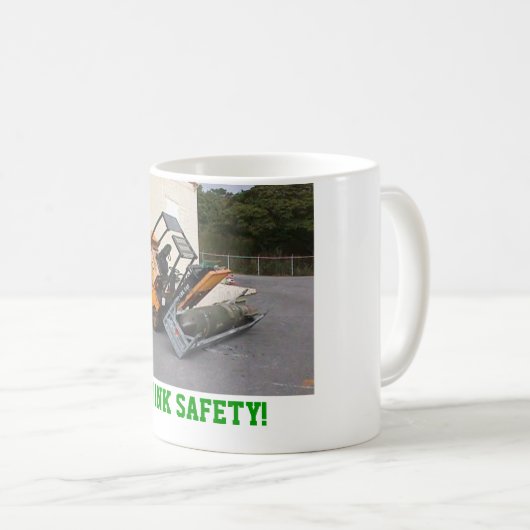 安全を考えて下さい! コーヒーマグカップ (正面右)