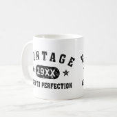 完全さのマグに老化する黒い文字のヴィンテージ コーヒーマグカップ (正面左)
