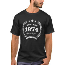 完全さの誕生日のTシャツに老化するヴィンテージ1974