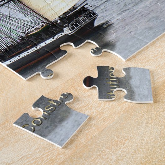 完全なマスクのUSS憲法 ジグソーパズル (側面)