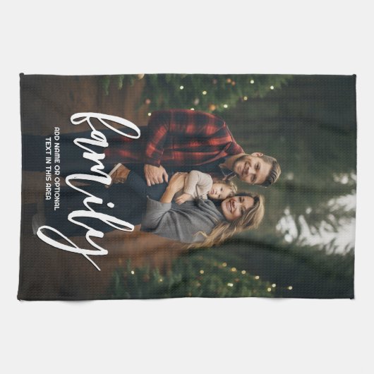 完全な写真 – 垂直カスタムスクリプトファミリ文字 キッチンタオル (横)