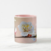 完全な日本のアプリコット花 マグカップ (中央)