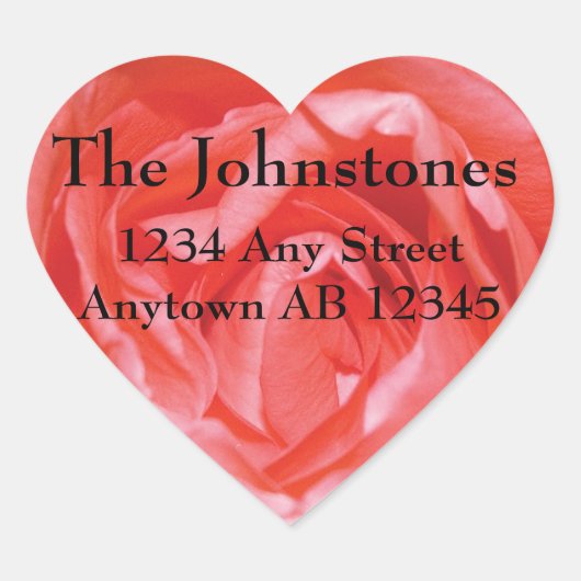 完全にピンクのバラの結婚式の差出人住所ラベル ハートシール (正面)