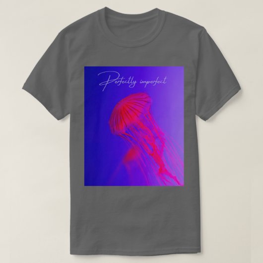 完全に不完全なバックピンクのクラゲ Tシャツ (デザイン正面)