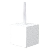 完全に白い特徴のない表面が キューブオーナメント (裏面アングル)