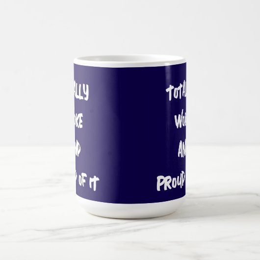 完全に目が誇りを持った覚めた コーヒーマグカップ (中央)